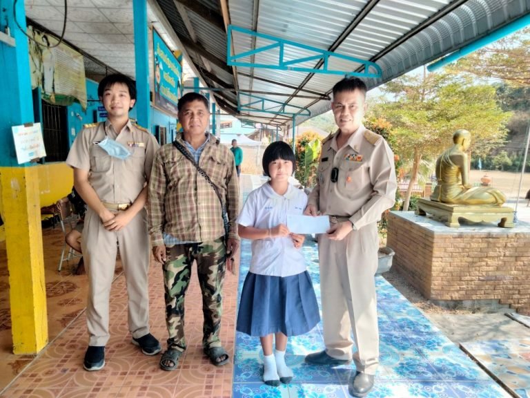 การรับทุนตามโครงการจัดสรรเงินอุดหนุนนักเรียนยากจนพิเศษแบบมีเงื่อนไข (นักเรียนทุนเสมอภาค) ภาคเรียนที่ 2/2565