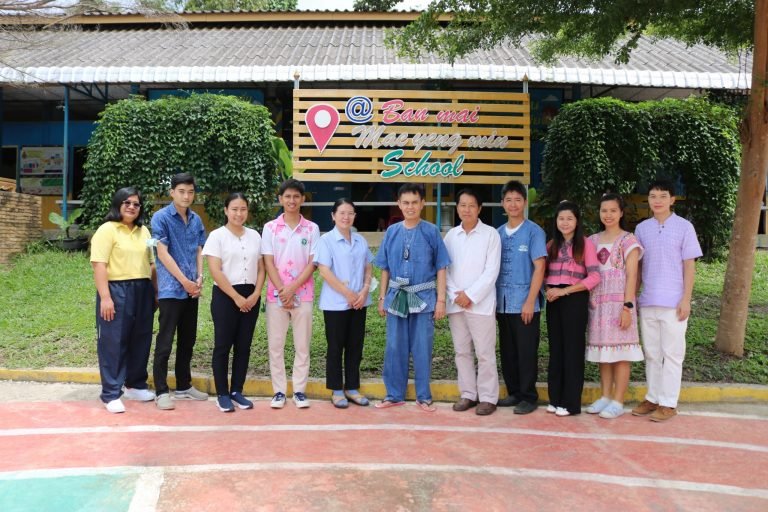 บรรยากาศการตรวจสุขภาพนักเรียนโรงเรียนบ้านใหม่แม่ยางมิ้น