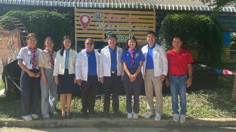 คณะทีมหนุนเสริมจังหวัดเชียงรายแลกเปลี่ยนเรียนรู้ด้วยกระบวนการ PLC (Q-PLC) โรงเรียนในโครงการครูรัก(ษ์)ถิ่น